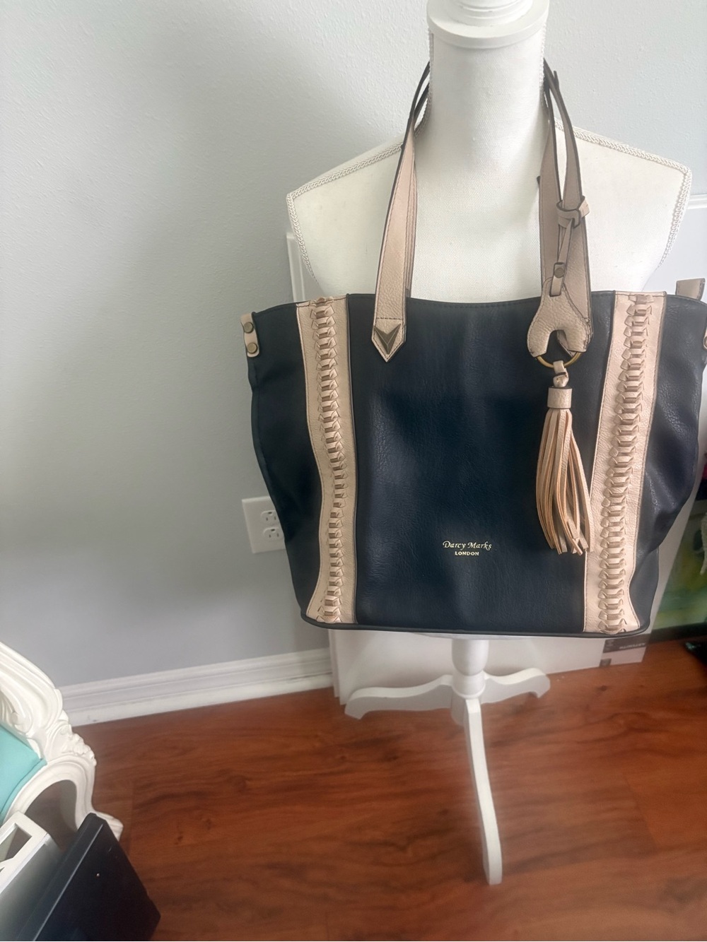 Darcy Marks London Black & Beige Leather Tote Bag